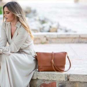 Bolso de cuero con pack de complementos